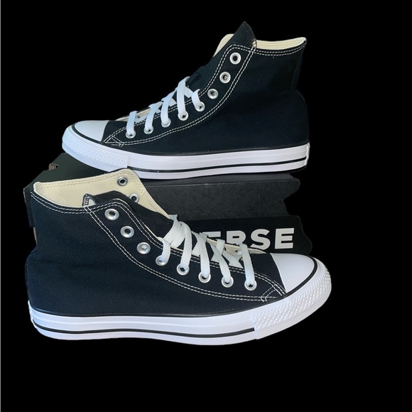 ❌SOLD❌ 👀NWT👀 Converse Chuck Taylor
All Star High-Top Classic Sneakers - Picture 13 of 15